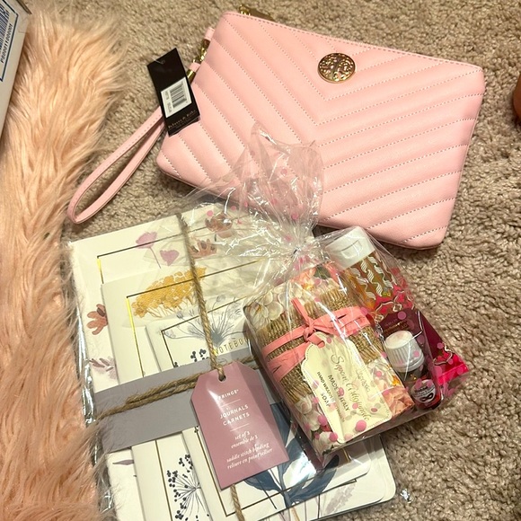 Spring & Easter Mystery Box - Picture 5 of 11